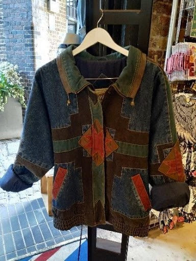 VINTAGE OR SECOND HAND?