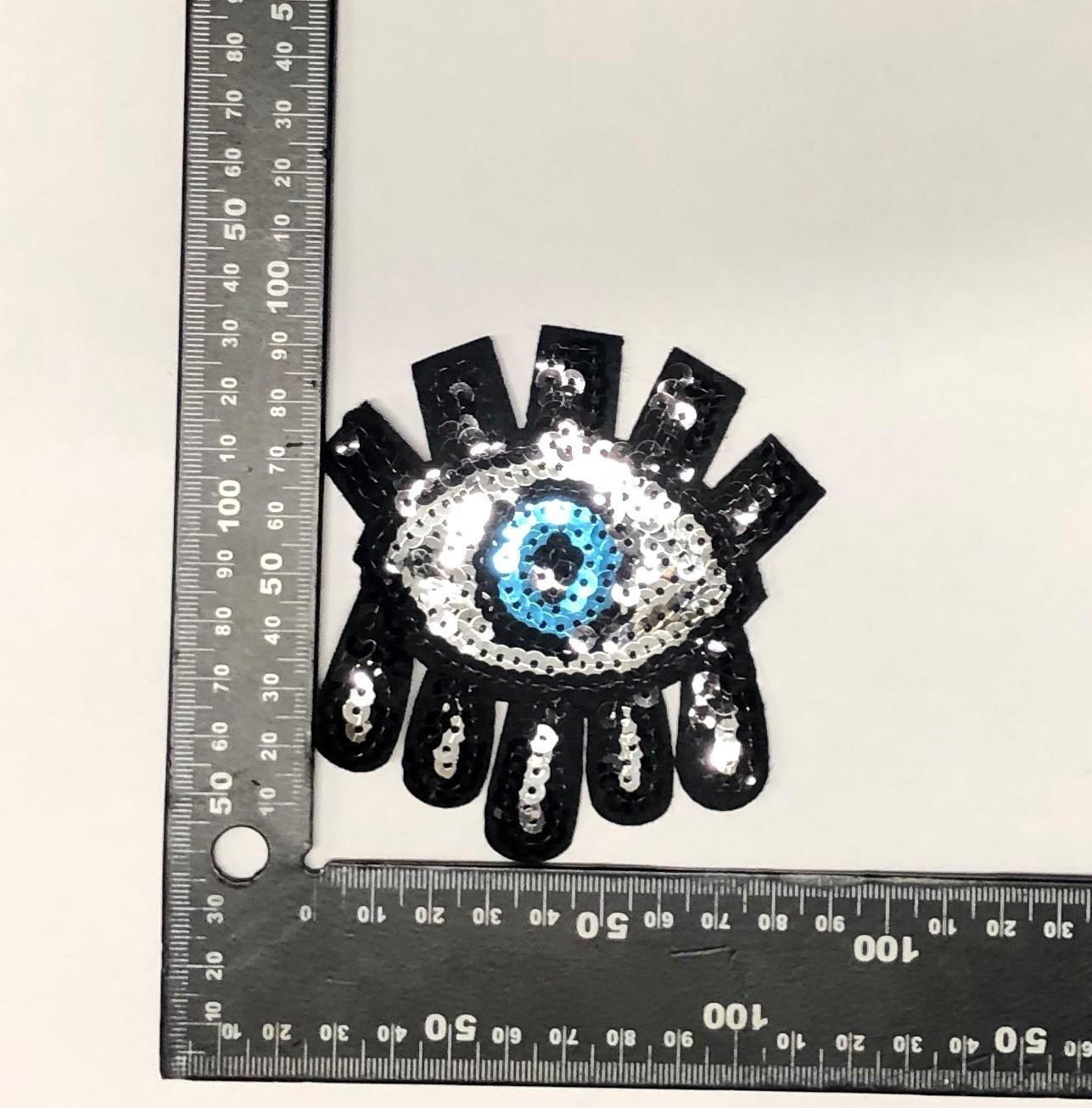 PC2323E - Silver Sequin Eye with Tears S (Iron On)