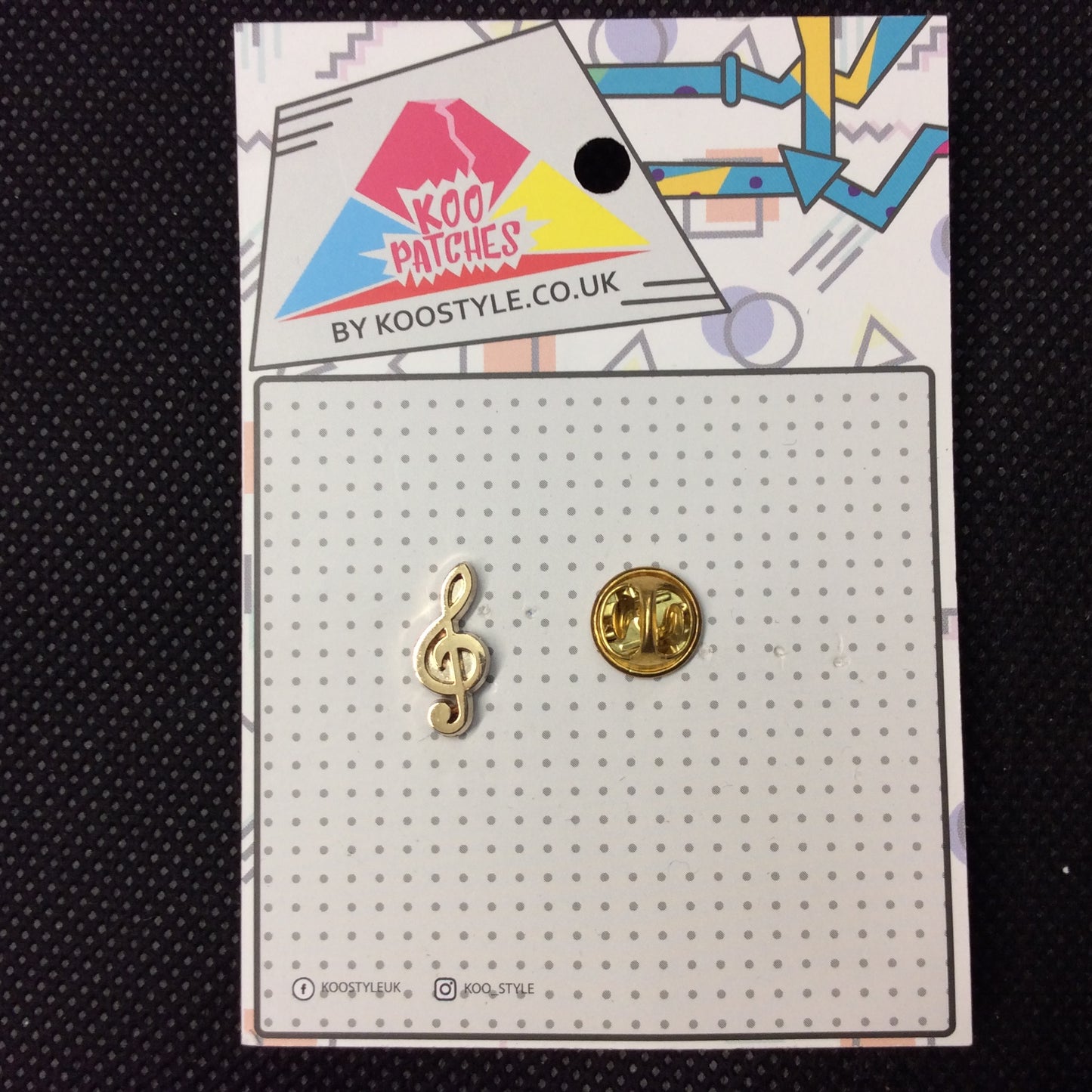MP0185 - Tiny Gold Music Note Treble Clef Metal Pin Badge | Koo Style UK