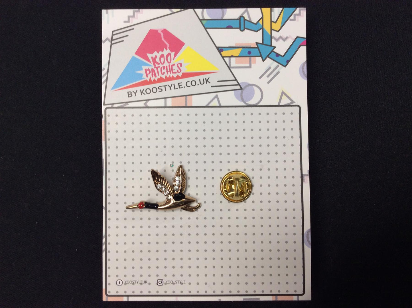 MP0182 - Gold Flying Goose Bird Metal Pin Badge | Koo Style UK