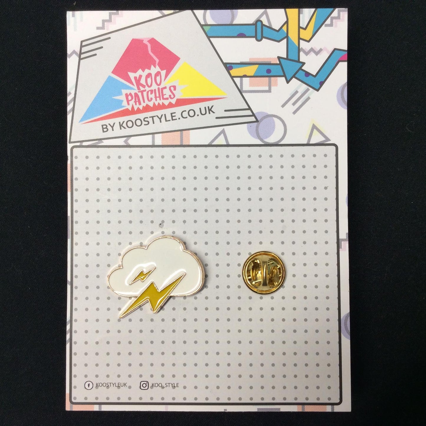 MP0192 - Lightning Bolt Cloud Metal Pin Badge | Koo Style UK