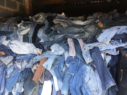 £1 Wholesale Washed Denim Jeans – Mixed Vintage Quality