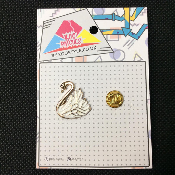 MP0084 - Gold White Swan Metal Pin Badge