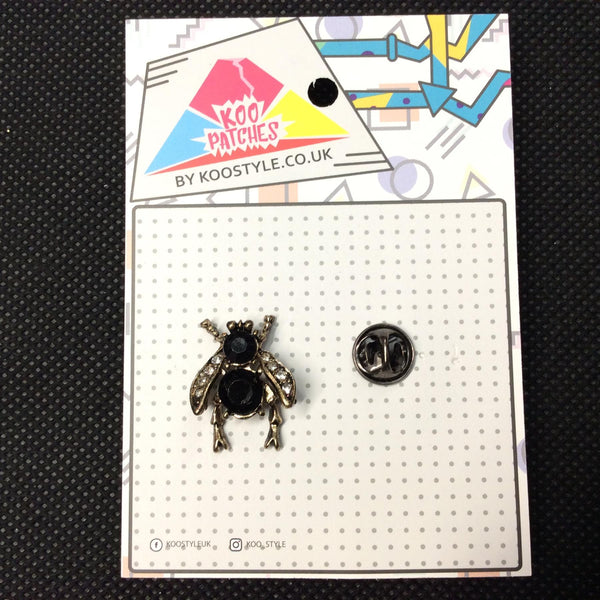 MP0101 - Black Gem Bee Bug Metal Pin Badge