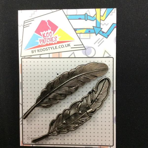 MP0122 - Silver Feather Metal Pin Badge