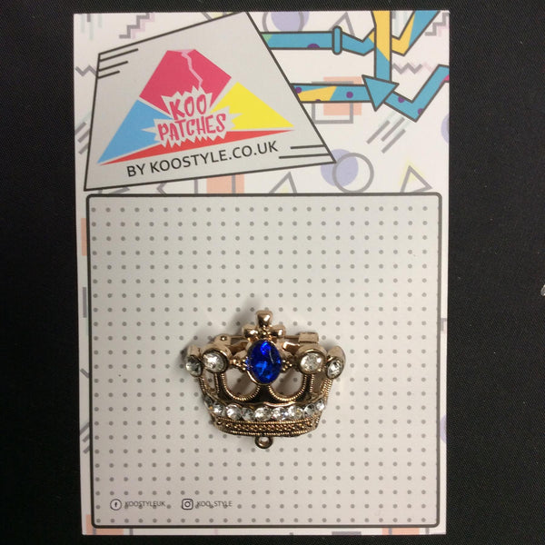 MP0237 - Blue Gem Gold Crown Studded Metal Pin Badge