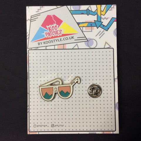 MP0191 - Cool Landscape Glasses Metal Pin Badge